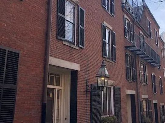 Apartment Cleaning Process on Acorn Street